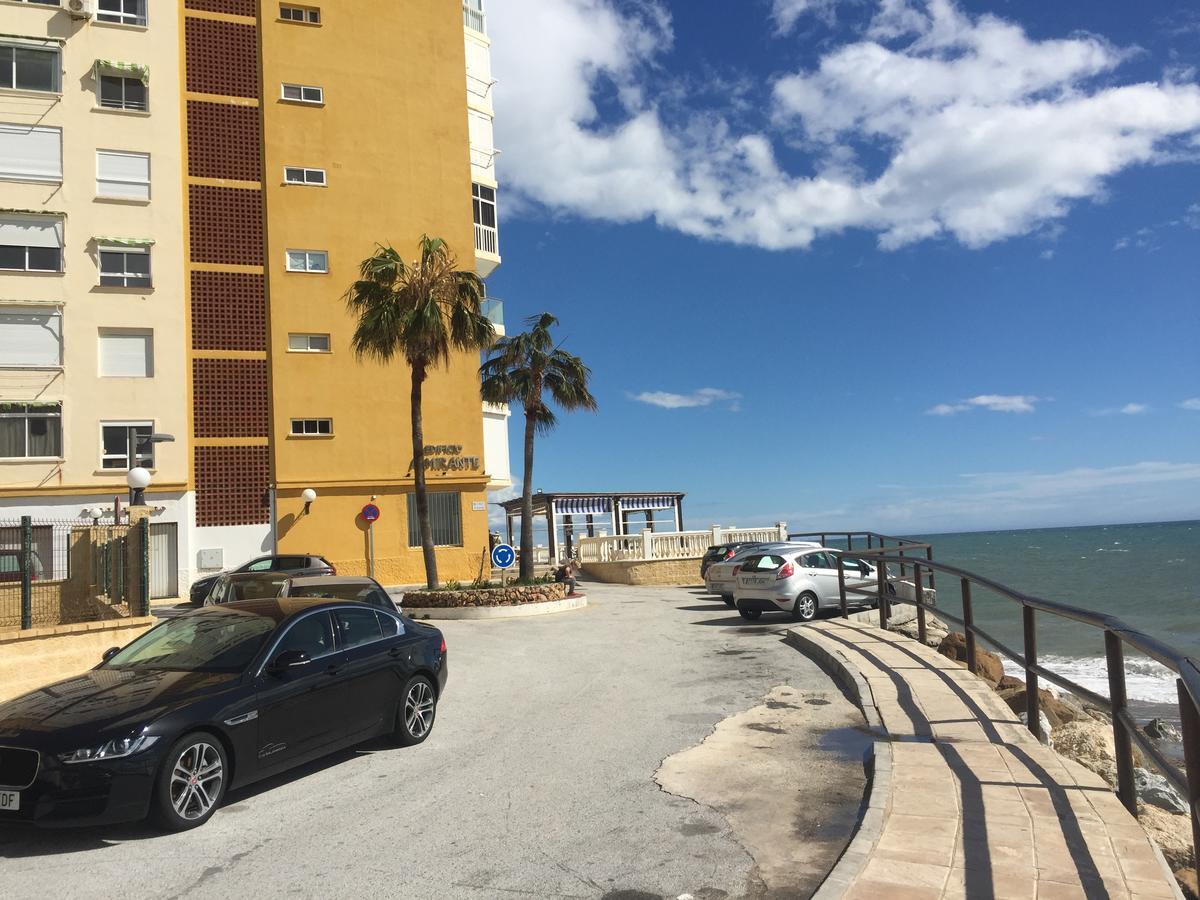 Nest Studio Playa Alhamar Sitio de Calahonda المظهر الخارجي الصورة